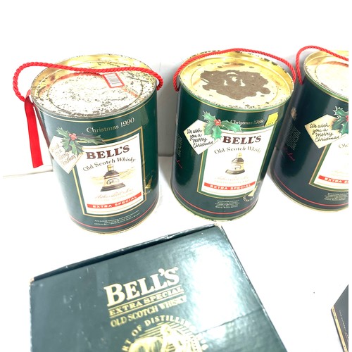 643 - Selection of Bells Old Scotch Whisky Christmas decanters to include Christmas 1990, 1988, 1989, 1992... 