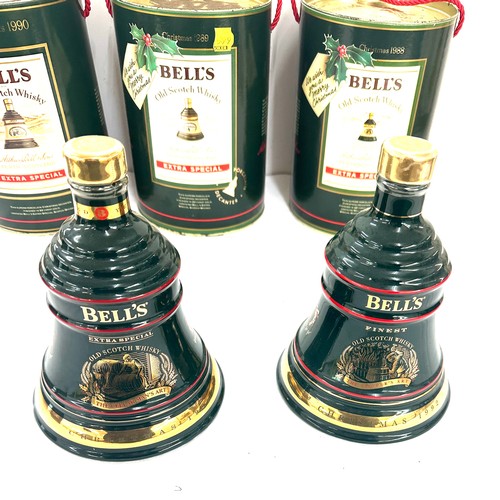 643 - Selection of Bells Old Scotch Whisky Christmas decanters to include Christmas 1990, 1988, 1989, 1992... 