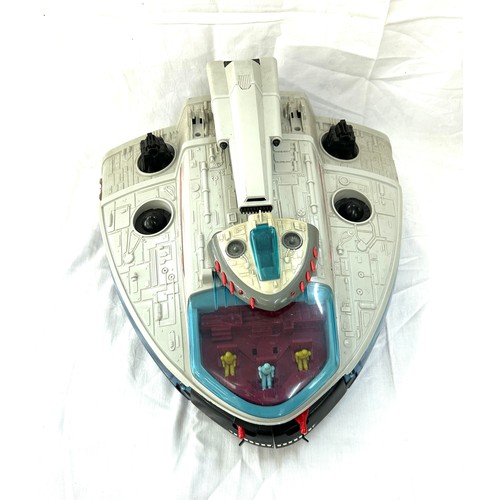 244 - Manta Force Command Ship with Figures etc