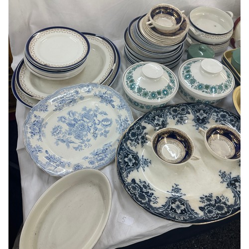 190 - Selection of collectables to include Burleigh ware lidded tureens, Denby, Blue and White meat plates... 