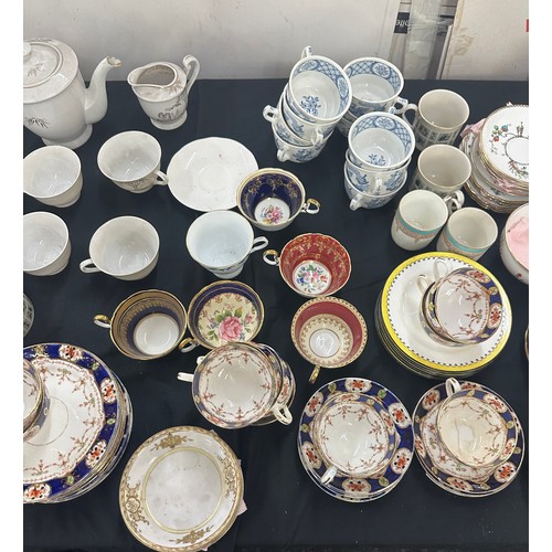 222 - Large selection part tea services to include oriental design, Aynsley, Royal Doulton etc a/f