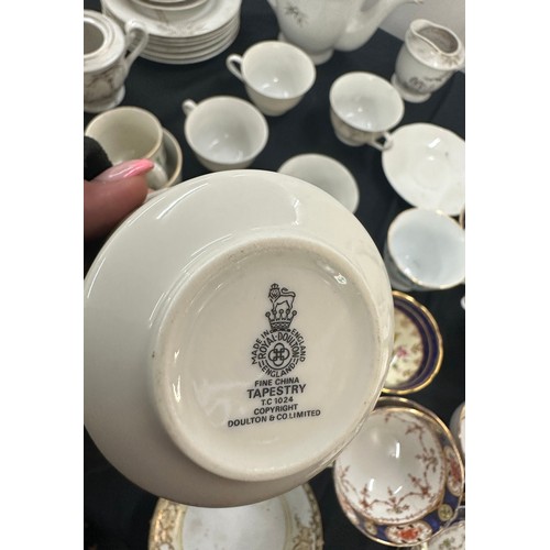 222 - Large selection part tea services to include oriental design, Aynsley, Royal Doulton etc a/f