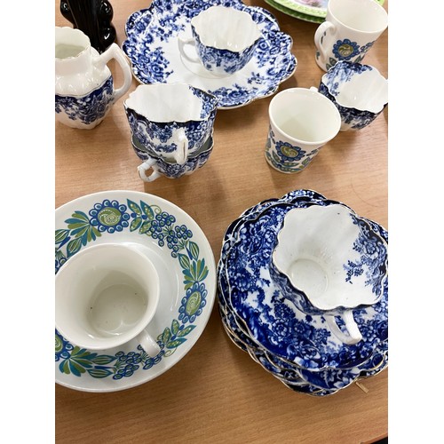 213 - Large selection of mixed ceramics and glassware to include blue and white vintage teaset