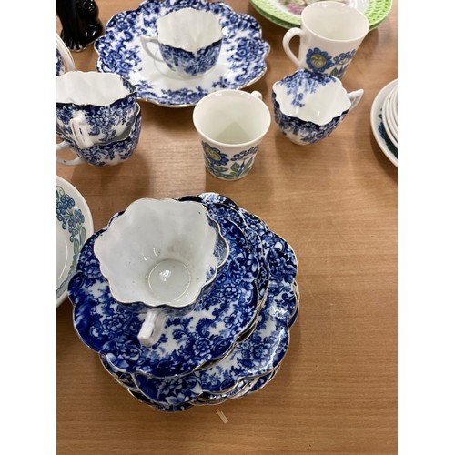 213 - Large selection of mixed ceramics and glassware to include blue and white vintage teaset