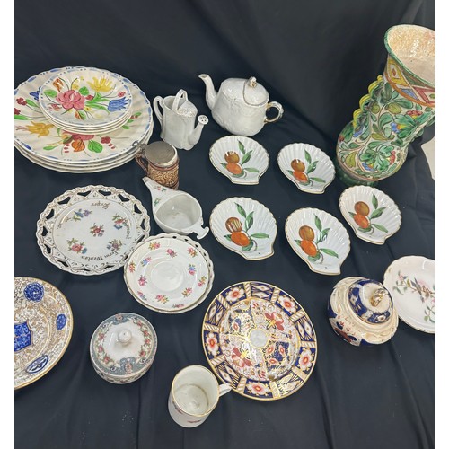 229 - Selection of collectable items includes Royal Crown Derby Imari 6inch plate, Royal Worcester Evesham... 