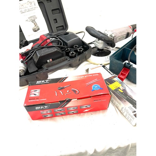 290 - Selection of power tools to include Bosch GWS 8050C professional grinder, Clarke 24v DC sqaure drive... 