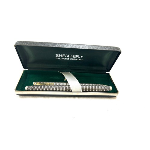 626 - Hallmarked Silver Sheaffer set fountain pen and propelling pencil, 14ct nib, clip in tact, boxed