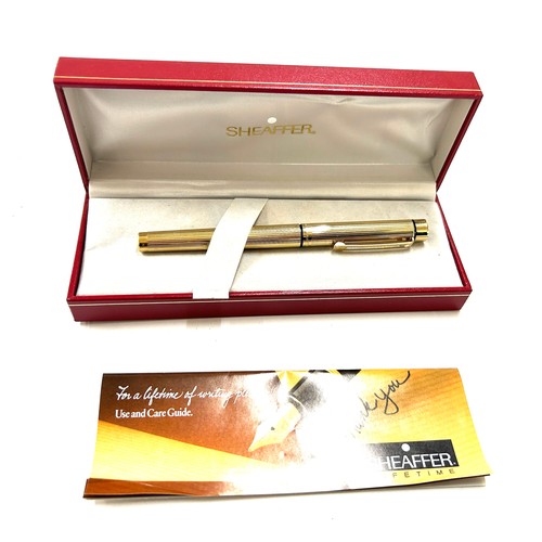 634 - Boxed 14ct gold nib Sheaffer fountain pen, clip in tacft, overall good condition