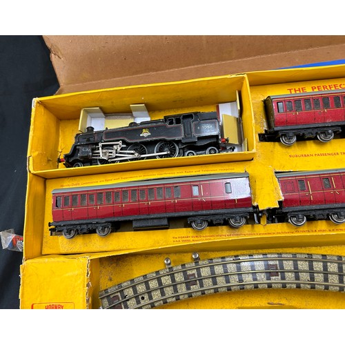 115 - Vintage Hornby Dublo electric train set with original box