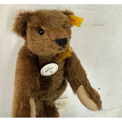 26 - Steiff 1909 classic Mohair Teddy 1909, 000447, Jointed, 9.5inches , Growler, w/Tags