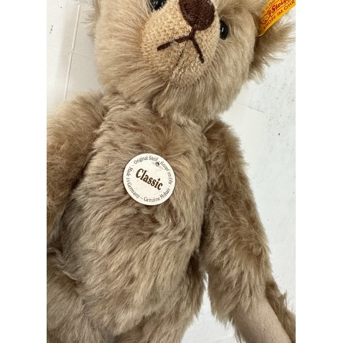 Classic Teddy bear, 25 cm, beige 