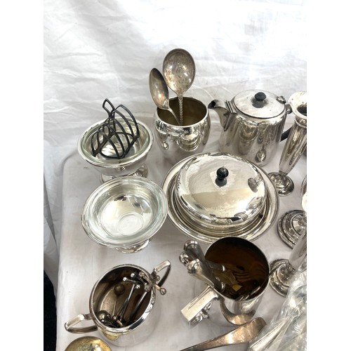 121 - Large collection of silver plate and metal ware, cutlery etc