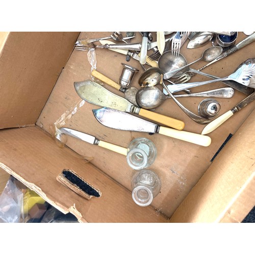 121 - Large collection of silver plate and metal ware, cutlery etc