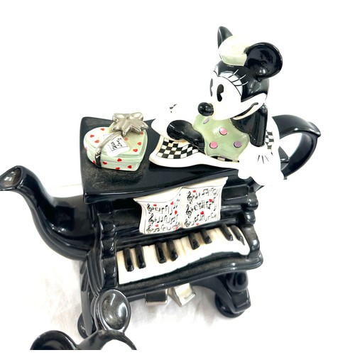 1 - Limited edition Disney character Disney showcase Mickey and Minnie piano