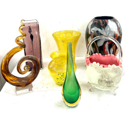 73 - Selection of coloured glassware to include vases, glass art etc, tallest piece measures: 14 inches