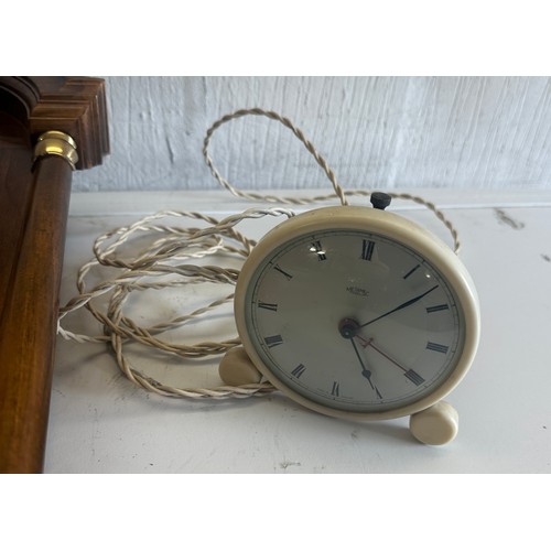 291 - Two key hole mantel clock, wall clock and a vintage electric clock