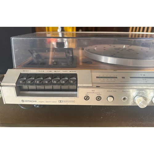 289 - Hitachi record player model no 6DT-120 and speakers in working order with a selection of records