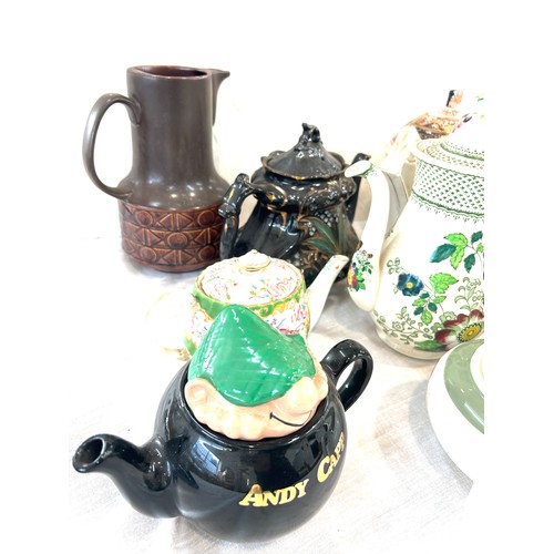 244 - Selection of vintage and later teapots, jugs, various makers