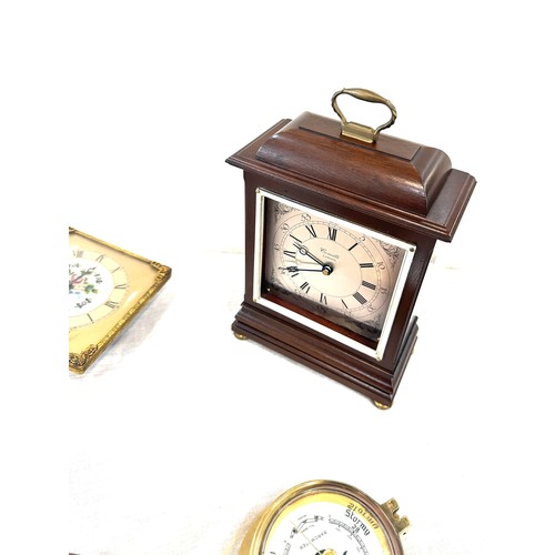 78 - Selection of vintage and later clocks to include mantel, novelty etc