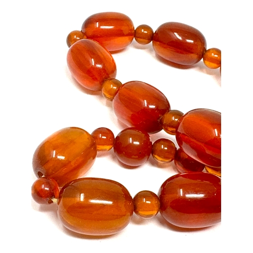 493 - A Bakelite Bead Necklace (94g)