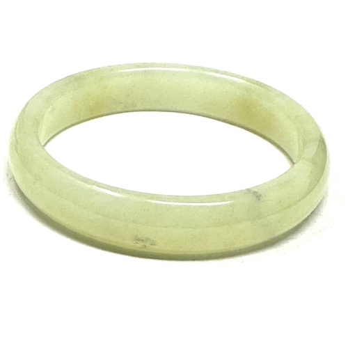 492 - A Bowenite Bangle (59g)