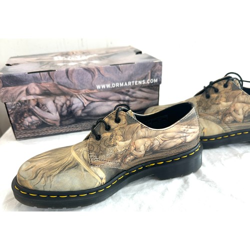 92 - Brand new in the box limited edition DR Marten william blake backhand size 6, 1461