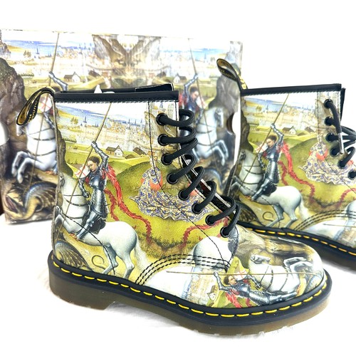 93 - Brand new in the box Limited edition Dr Marten George and Dragon back hand boots size 6, 1460