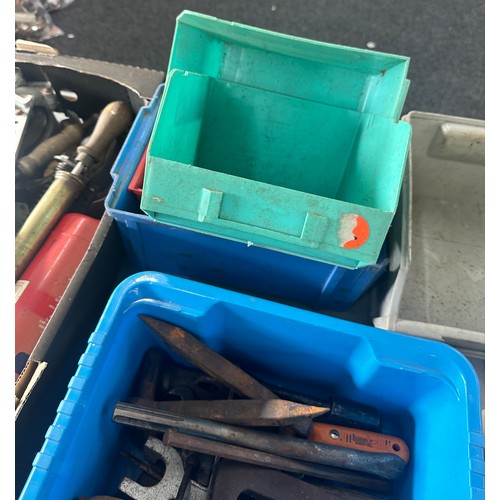 176 - Selection of vintage and later tools to include spanners, files etc