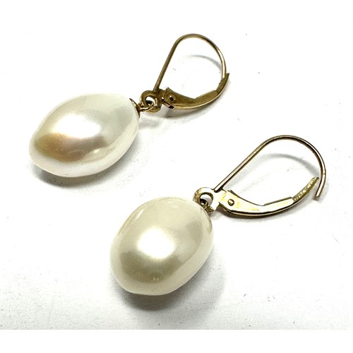 76 - 10ct Gold Faux Pearl Drop Earrings (4g)