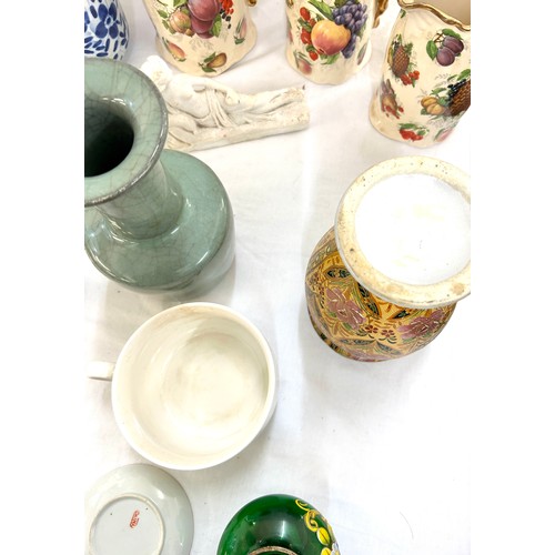 235 - Selection of collectables to include oriental vases etc