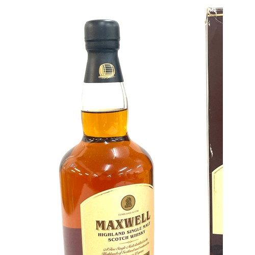 568 - Vintage bottle of Maxwell single malt whisky aged 33 years