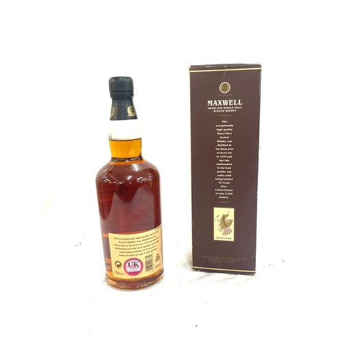 568 - Vintage bottle of Maxwell single malt whisky aged 33 years