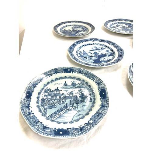 554 - Collection of 6  18th / 19th century antique Chinese dinner plates, diameter 23cm