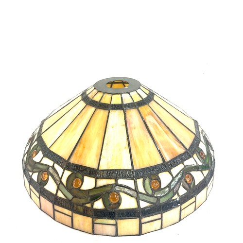 542 - Tiffany style light shade leaded heavy glass dia 39cm