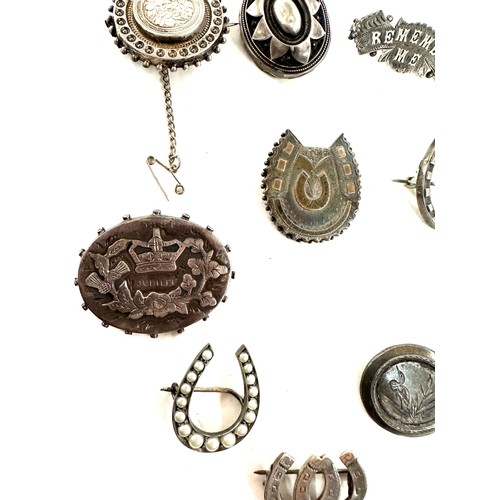 475 - Assorted antique silver victorian brooches 9 in total weight 37grams