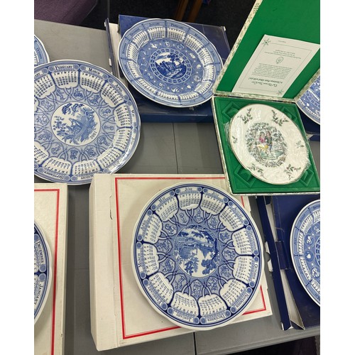 275 - Selection of Wedgwood calendar collector plates includes 1978,1981, 1983, 1984, 1985 etc