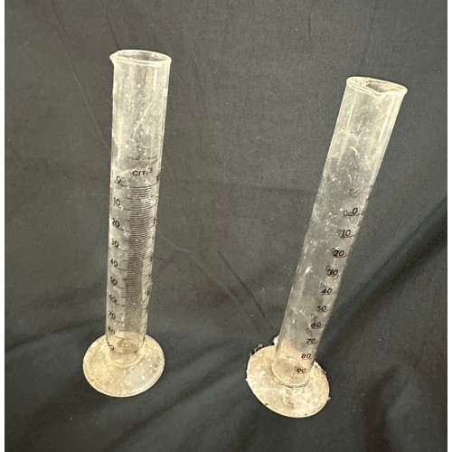 32 - 2 Vintage glass scientific measuring tubes, 9.5 inches tall