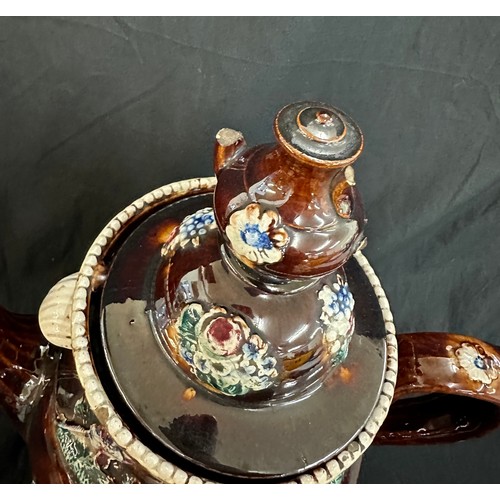 103 - Large bargeware tea pot