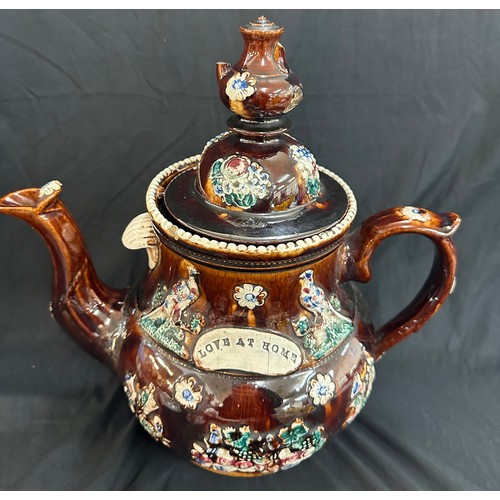 103 - Large bargeware tea pot