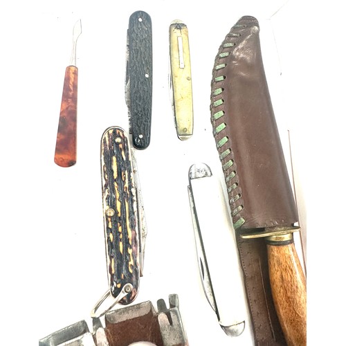 517 - Selection of vintage and later pocket knives includes made in sheffield etc