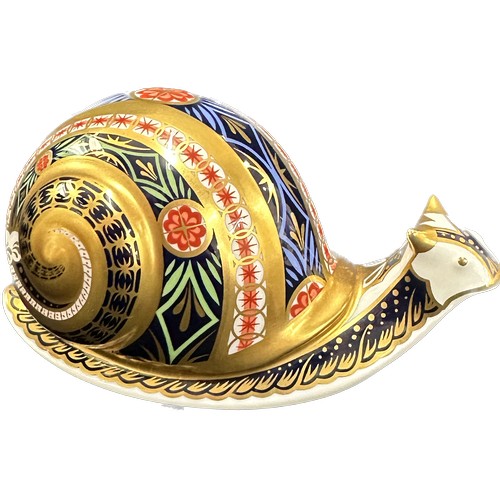 411 - A Royal Crown Derby paperweight, Garden Snail, this is number 4,348 of a limited edition of 4,500, g... 