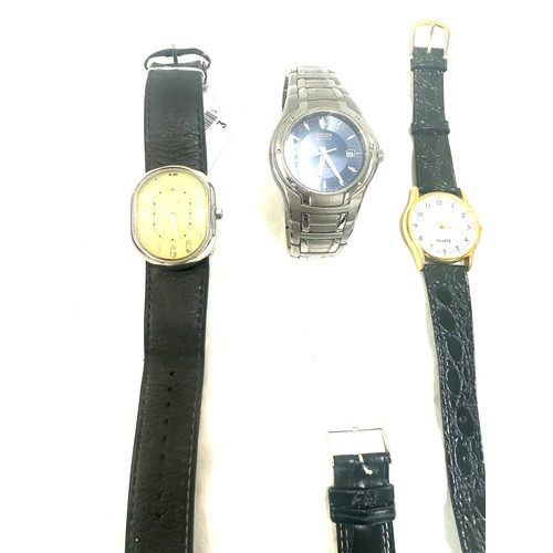 524 - Selection of vintage and later mens wristwatches, all untested