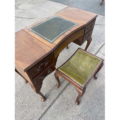 309 - 4 drawer queen anne dressing table and stool 31 inches tall 42 inches wide 18 inches depth