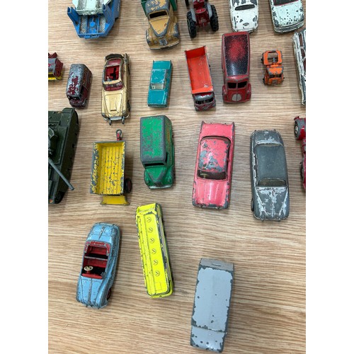 199 - Selection of vintage toy cars to include Corgi, Dinky etc