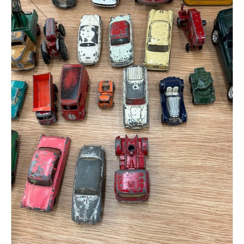 199 - Selection of vintage toy cars to include Corgi, Dinky etc