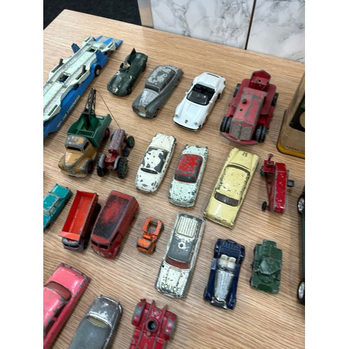 199 - Selection of vintage toy cars to include Corgi, Dinky etc