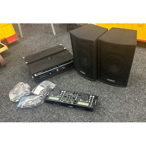 121 - DJ Mobile MP3 / CD player, Amplifier / speakers all in working order to include items: Citronic MPSD... 