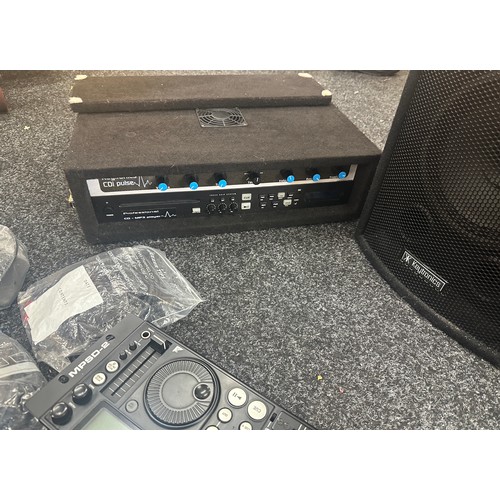 121 - DJ Mobile MP3 / CD player, Amplifier / speakers all in working order to include items: Citronic MPSD... 