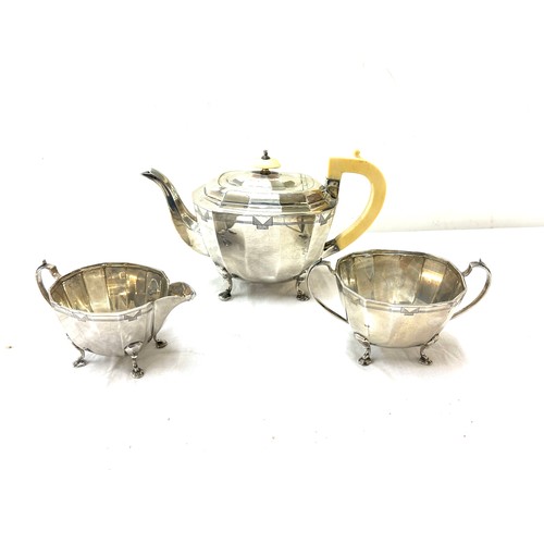 425 - Silver art deco 3 piece tea set, total weight 925 grams makers mark P E & Sons, Sheffield silver hal... 