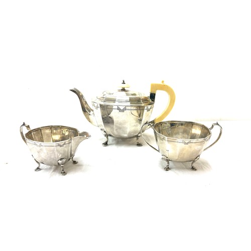 425 - Silver art deco 3 piece tea set, total weight 925 grams makers mark P E & Sons, Sheffield silver hal... 